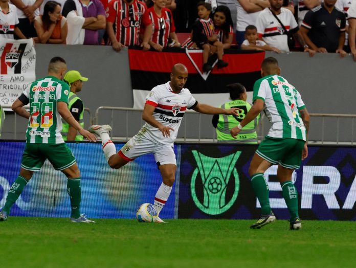 CBF divulga análise do VAR do gol anulado do Juventude contra o São Paulo