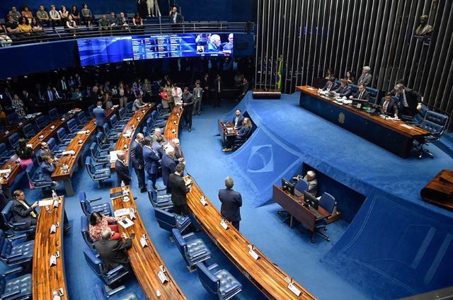 Brasil Agora: Governo discute medida para emendas parlamentares nesta terça-feira (20)