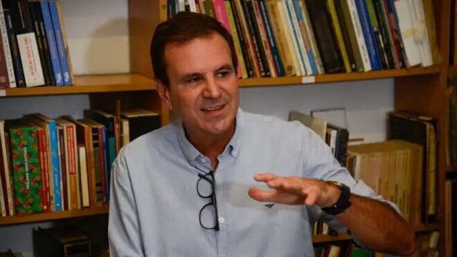 Eduardo Paes busca antigos adversários para encorpar campanha