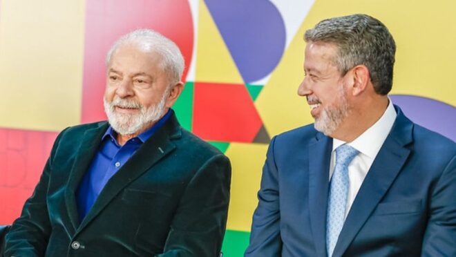 Lula se reúne com Lira para amenizar crise das emendas