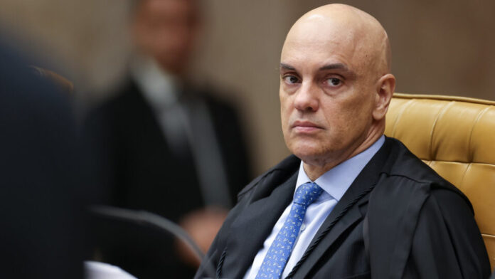 Moraes mantém prisão de policial acusado de plano contra Lula