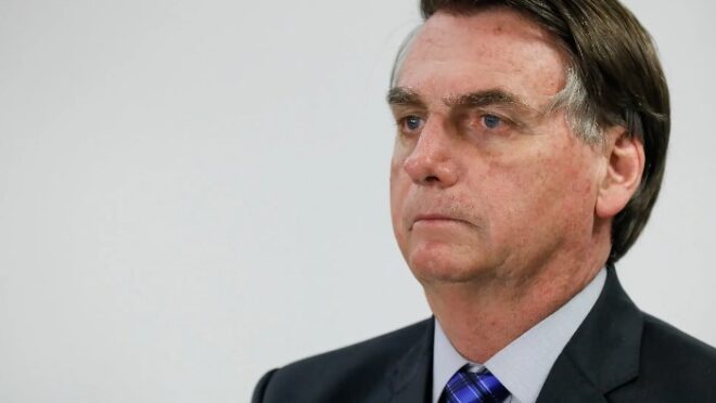 Denúncia do golpe carece de provas definitivas contra Bolsonaro