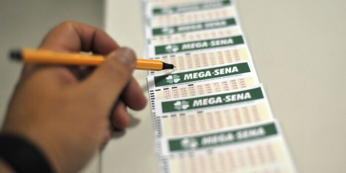 Mega-Sena acumula novamente e prêmio vai a R$ 33 milhões