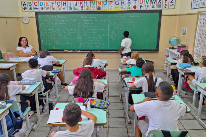 Na volta às aulas, escolas da rede recebem mais de 22 mil alunos