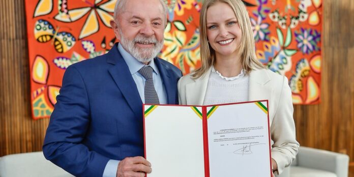 STM empossa segunda ministra em 217 anos de história