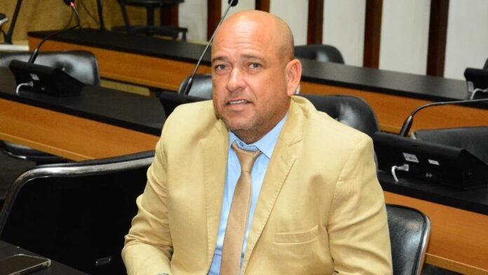 PF faz operação contra milícia ligada a deputado Binho Galinha; ele está foragido – CartaCapital